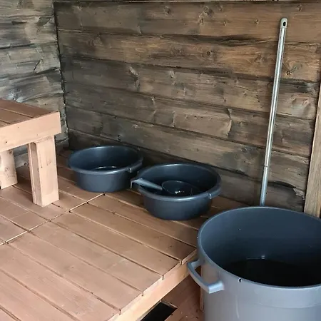 Log At Patokoski 罗瓦涅米